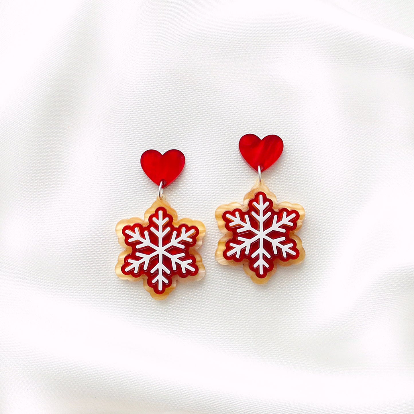 Red snowflake cookies