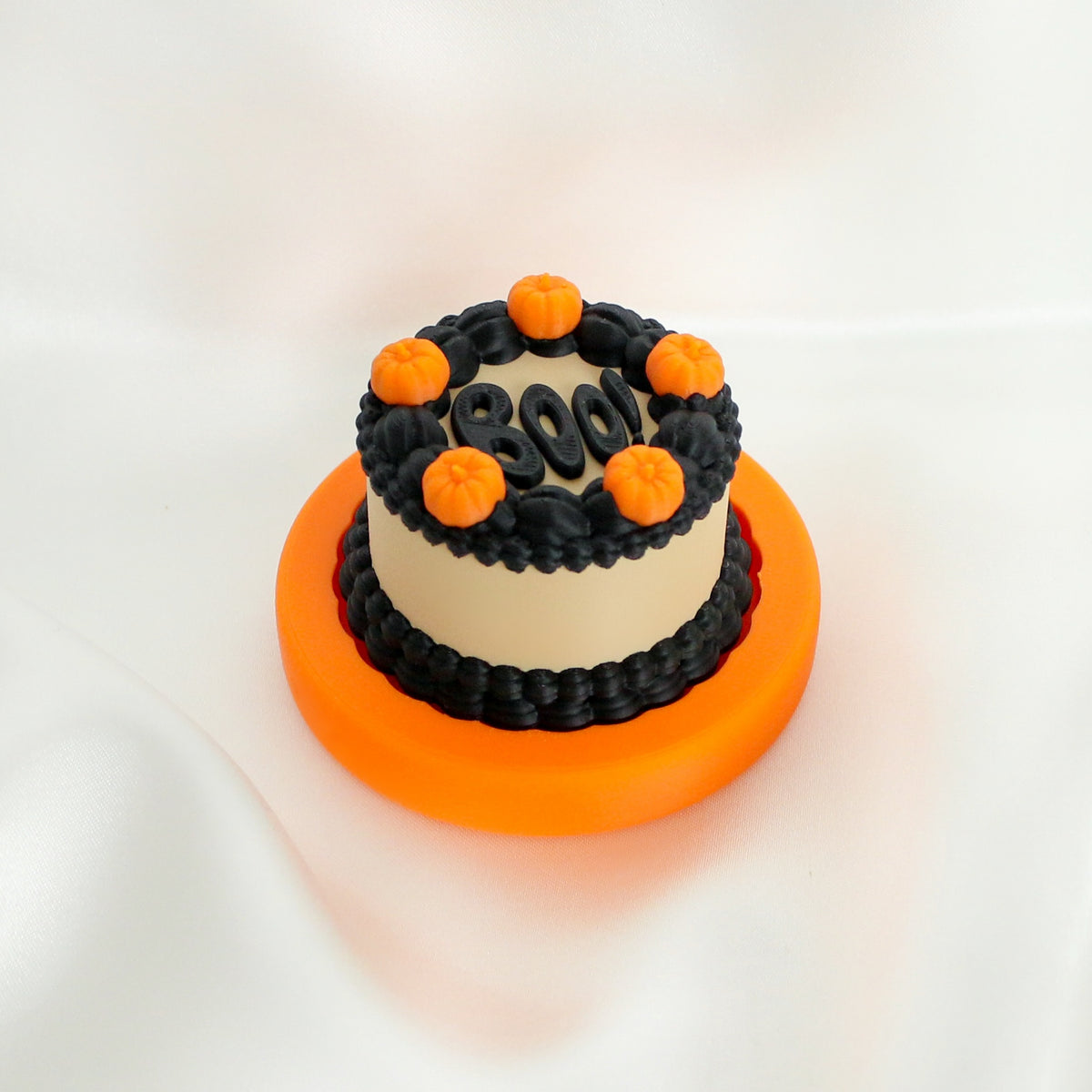 Pumpkin boo cake clicker