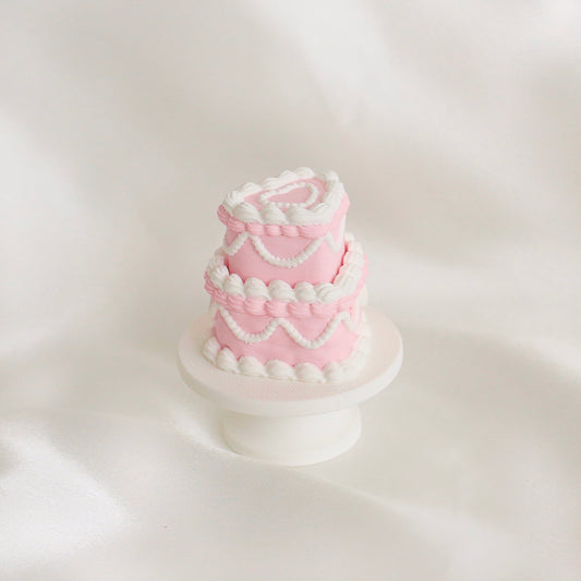 Baby pink cake clicker